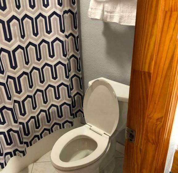 스탠다드 룸 킹사이즈 침대, Budget Inn   Laurens