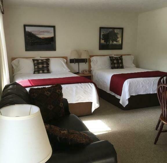 豪华工作室, Cardinal Inn