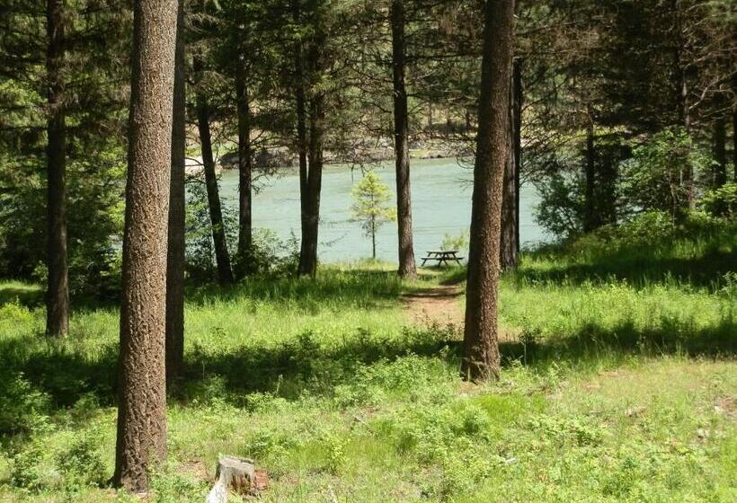 Дом 3 Спальни, Riverfront Motel & Cabins