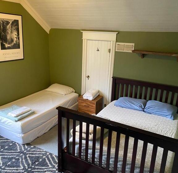 Номер Стандарт Совместная Ванная, The Hostel California