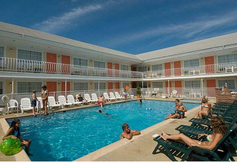 デラックスルーム, Blue Water Motel