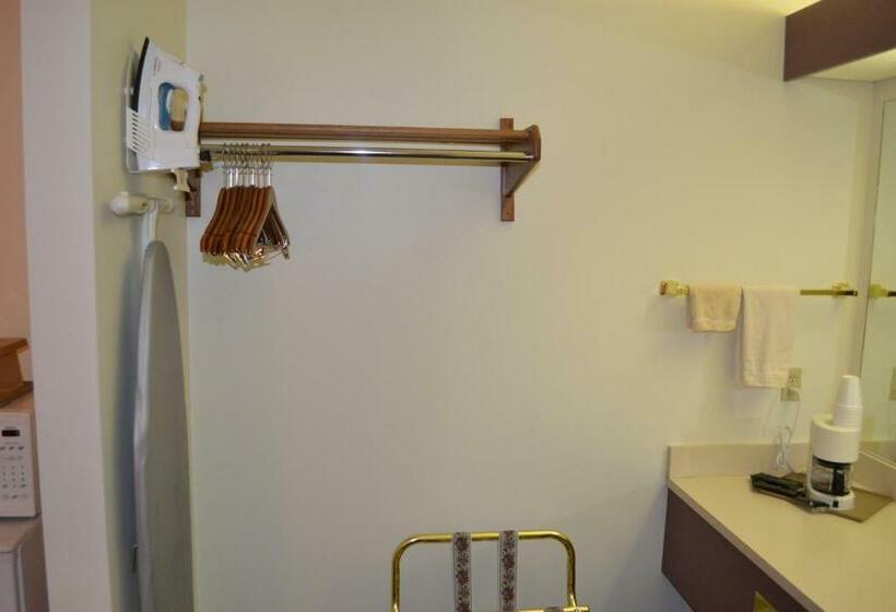 Люкс, Countryside Suites Omaha