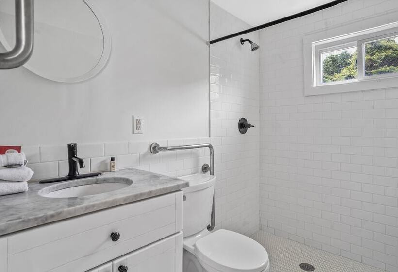 Апартаменты Премиум 1 Спальня, Breakers Montauk