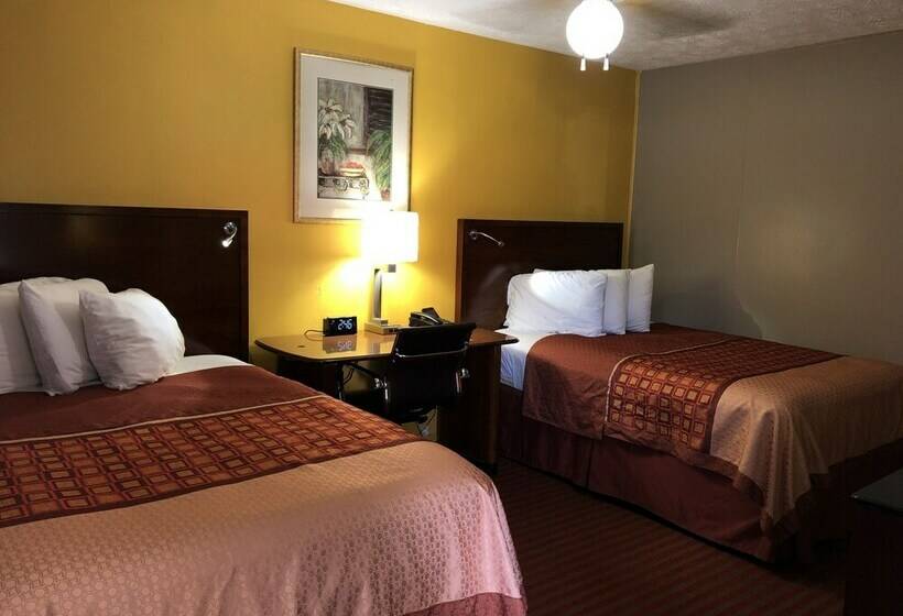 ２ダブルベッドのスタンダードルーム, Ellijay Inn   Downtown Ellijay