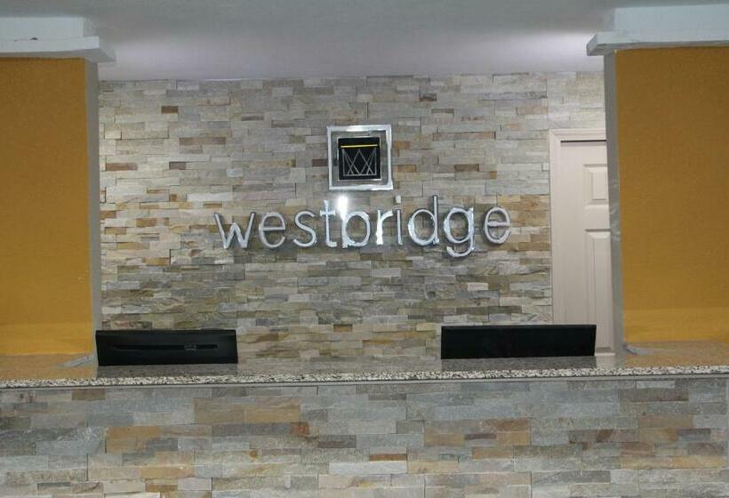 带大床的标准间, Westbridge Inn & Suites
