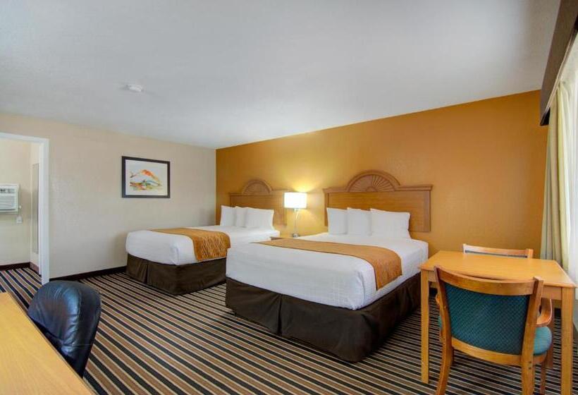 标准间, Westbridge Inn & Suites