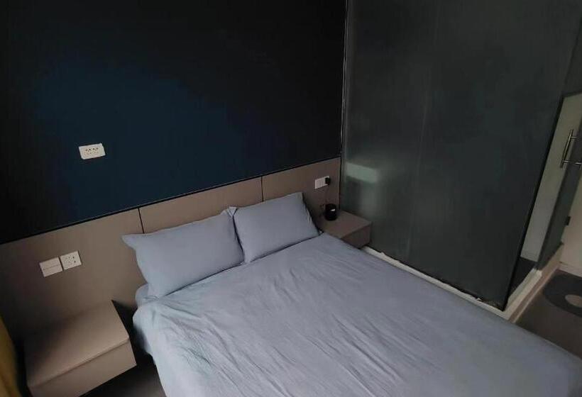 Номер Стандарт, Hongmen Hostel