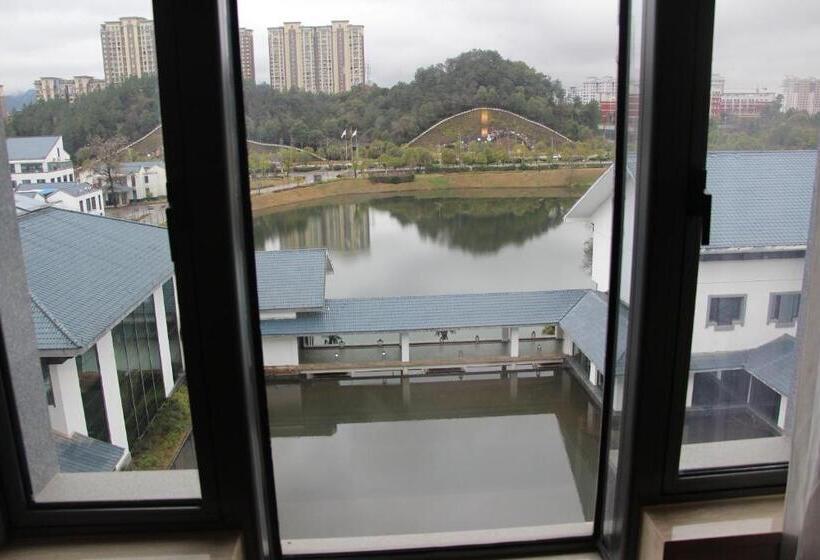 Номер Стандарт Вид на Озеро, Gloria Resorts Jingdezhen Xishan Lake