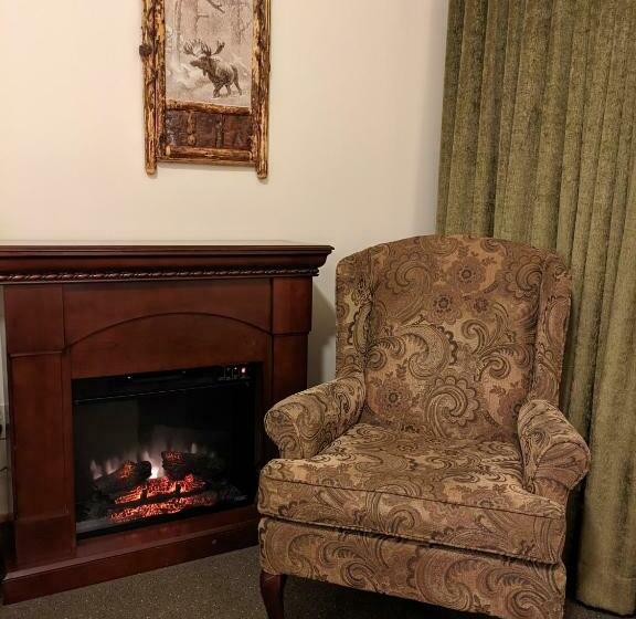 스탠다드 스튜디오, Lodge At Sandpoint