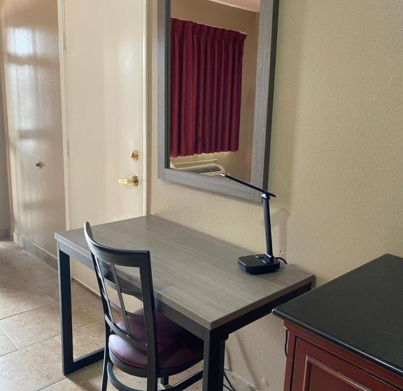 Номер Стандарт, Los Fresnos Inn And Suites
