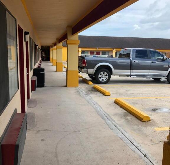 Номер Deluxe Одноместный, Los Fresnos Inn And Suites