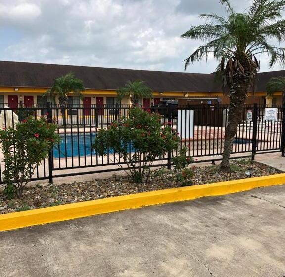 Номер Стандарт, Los Fresnos Inn And Suites