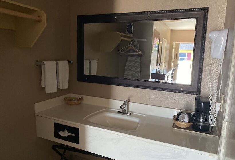 Номер Deluxe Одноместный, Los Fresnos Inn And Suites