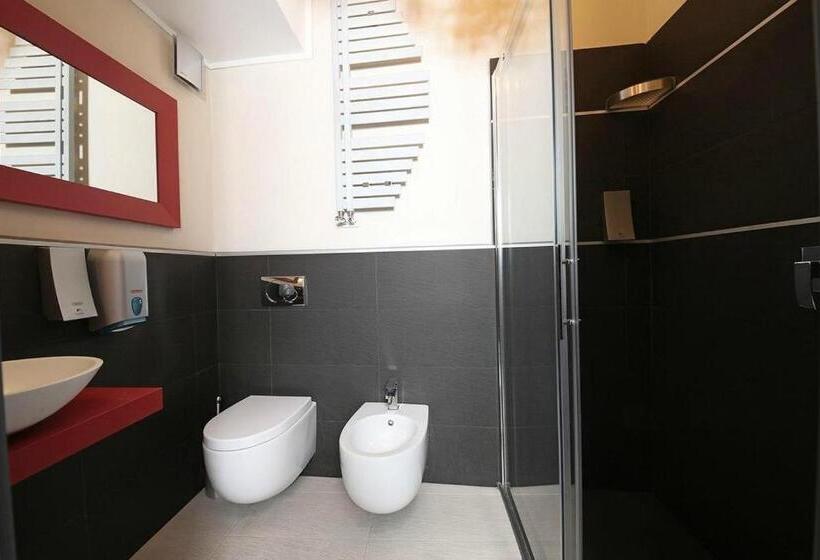 家庭小型套房, Happy Hotel Atelier Gardone Riviera Centro & Spa