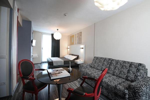 家庭小型套房, Happy Hotel Atelier Gardone Riviera Centro & Spa