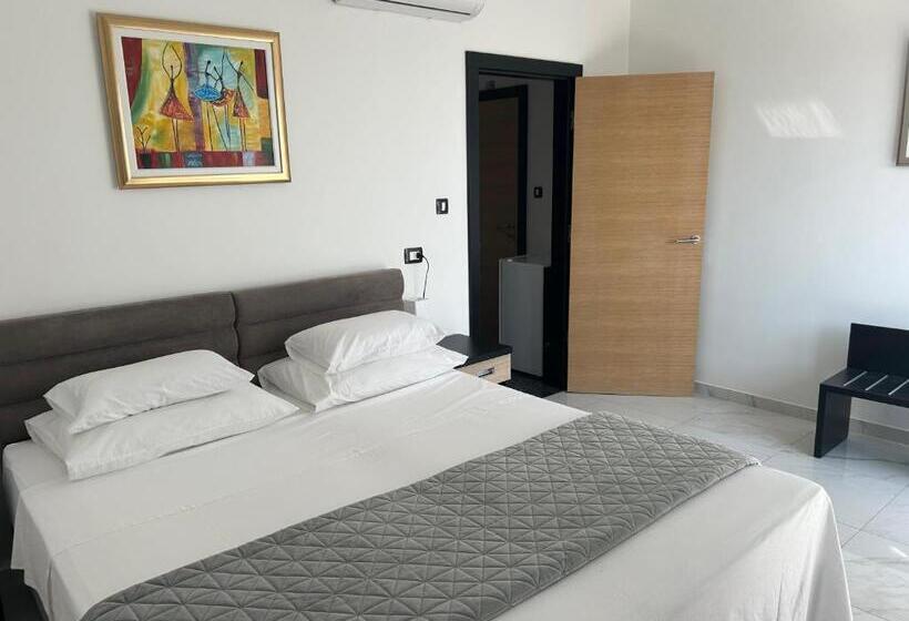 Номер Deluxe Вид на Бассейн, Villa Jane Inn
