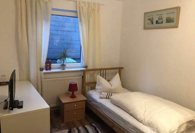اتاق استاندارد یک نفره, Hostel Nuremberg