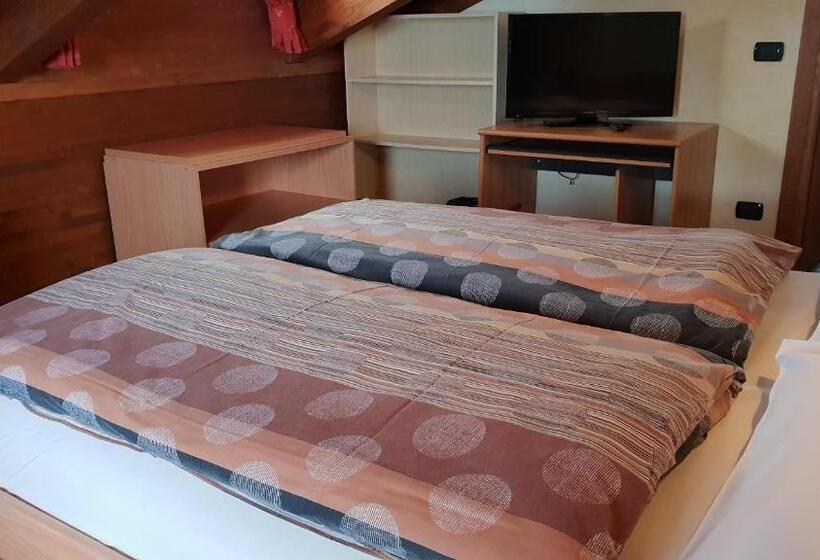 Номер Стандарт в Мансарде, Alpino Lodge Bivio