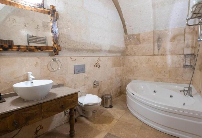 Quarto Deluxe com Hidromassagem, In Stone House