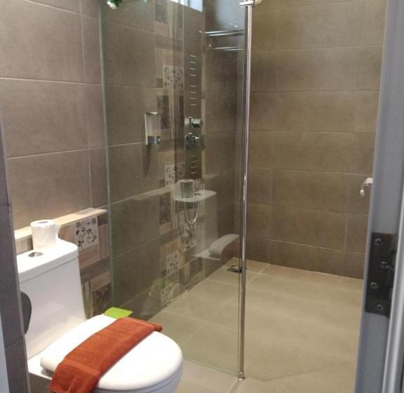 Chambre Deluxe King Size, Lemon8 Hotel Apartment