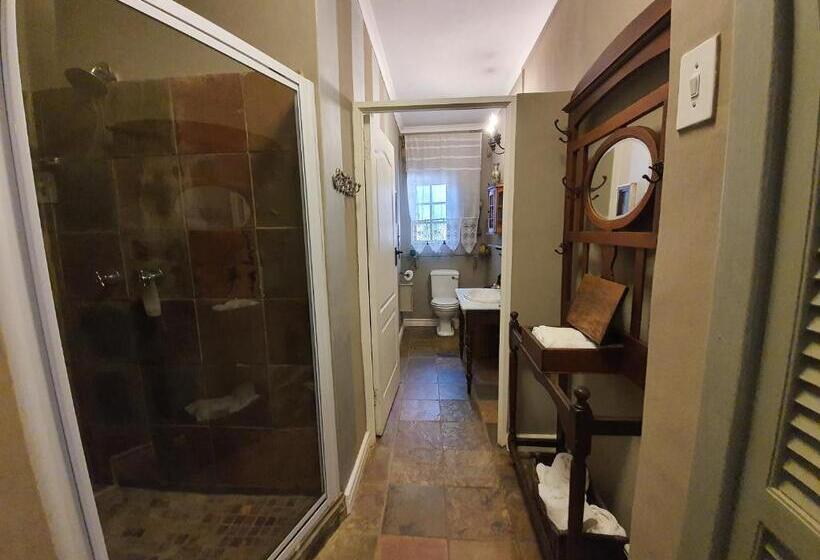 Семейный Номер, Waterhouse Guest Lodge In Waterkloof