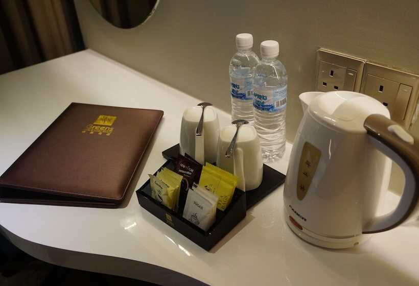 חדר סטנדרט, Greens Hotel & Suites