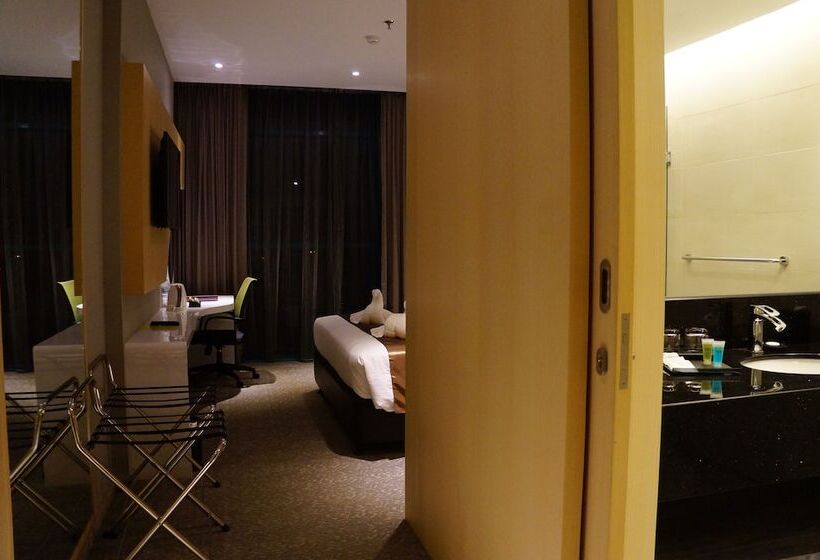 חדר דלוקס, Greens Hotel & Suites
