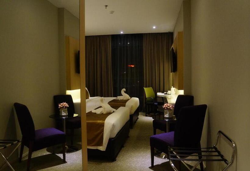 프리미엄 룸, Greens Hotel & Suites