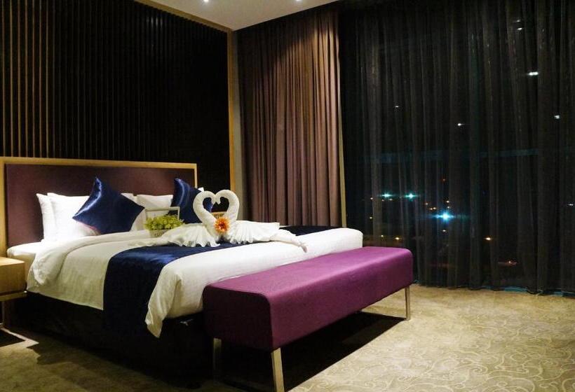 스위트, Greens Hotel & Suites