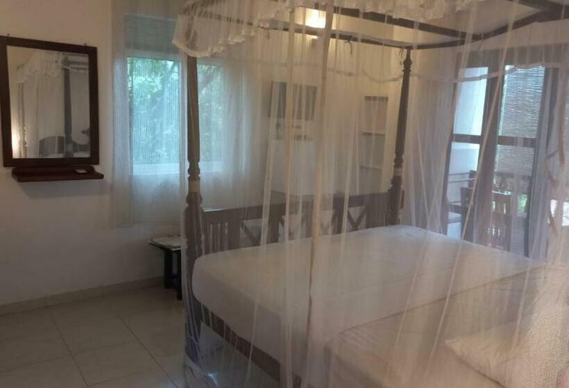 Номер Deluxe Вид на Море Боковой, Sea Breeze Guest House