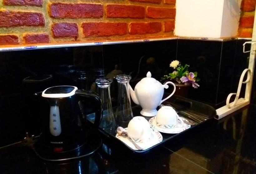 اتاق لوکس خانوادگی, Sea Breeze Guest House