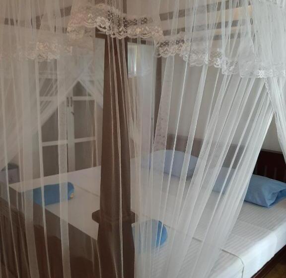 Номер Стандарт Трехместный, Sea Breeze Guest House