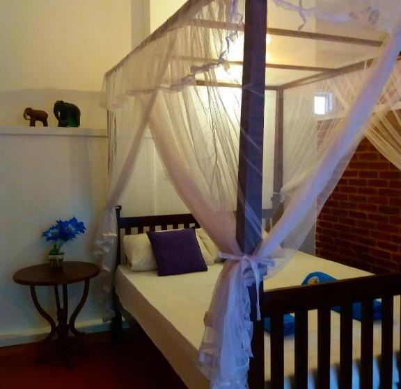اتاق لوکس خانوادگی, Sea Breeze Guest House