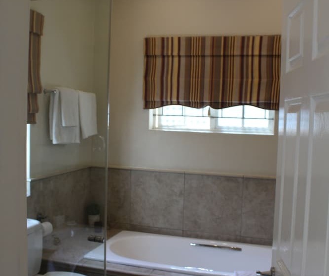 Номер Стандарт, Sandals Guest House