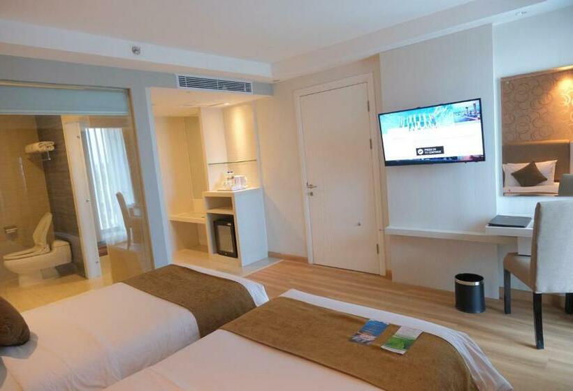 디럭스 룸, Platinum Adisucipto Hotel & Conference Center