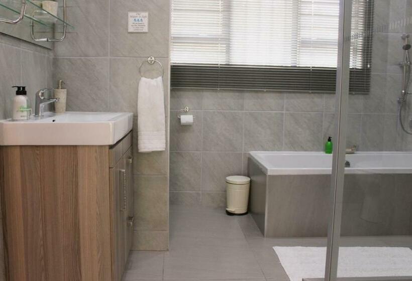 Номер Deluxe Кровать Кинг, Vineyard On The Hill Guest House