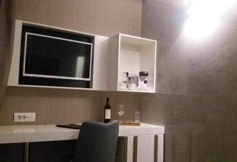 Superior-Zimmer, Platia
