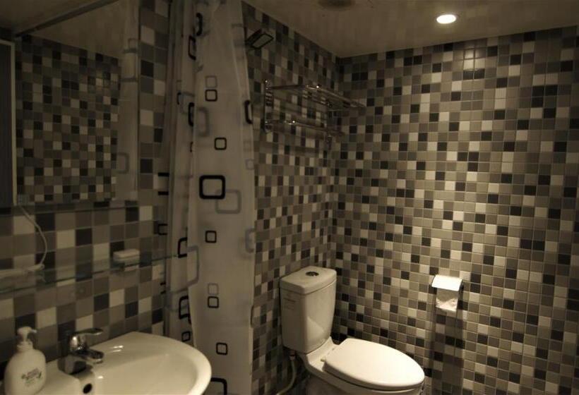 اتاق لوکس خانوادگی, 泊居旅店二館 Oursinn Hotel 2