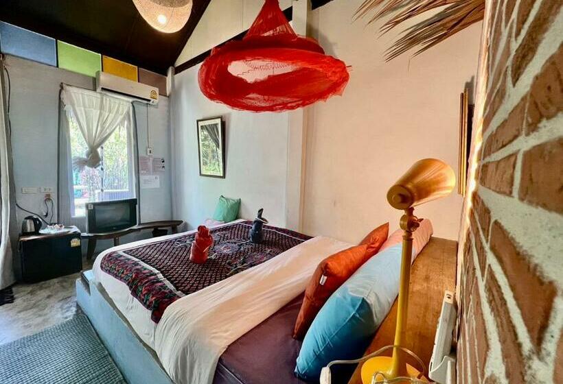 اتاق استاندارد, Artist S Place Trat