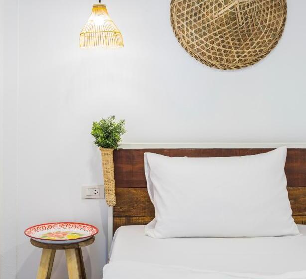 スタンダードルーム, Stockhome Hostel Ayutthaya