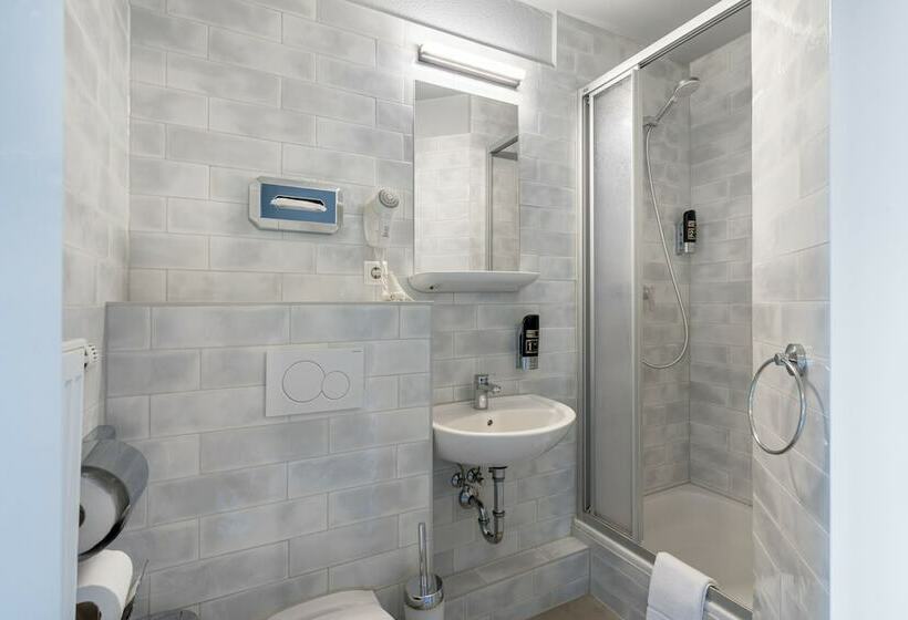 اتاق استاندارد یک نفره, a&o Berlin Friedrichshain