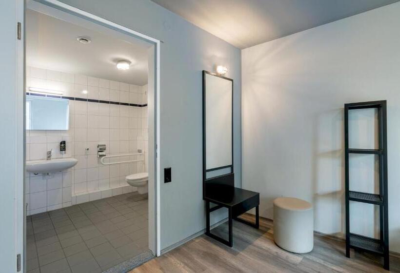 اتاق استاندارد سه نفره, a&o Berlin Friedrichshain