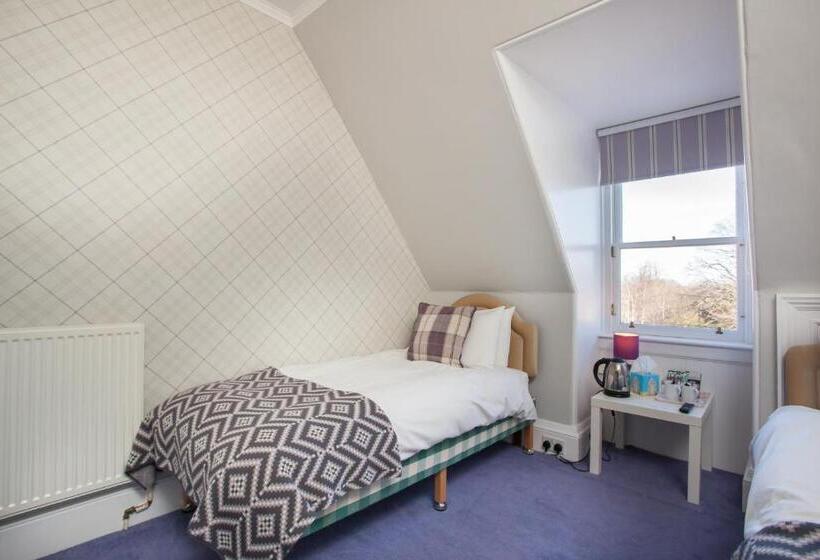 Quarto Estandar, Kingsley Guest House