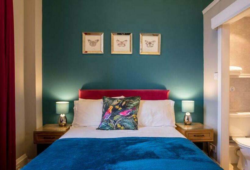 Quarto Estandar, Kingsley Guest House