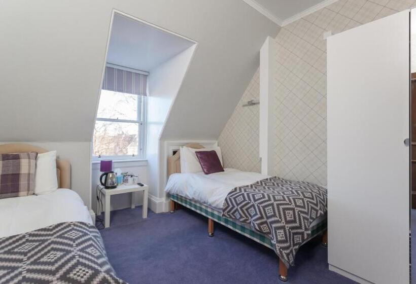 Quarto Estandar, Kingsley Guest House