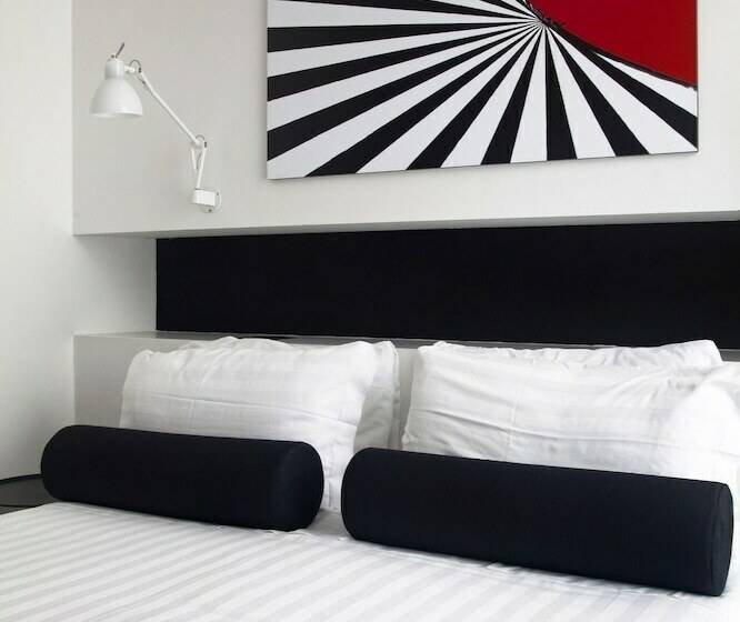 סוויטה דלוקס, Sora Luxury Inn