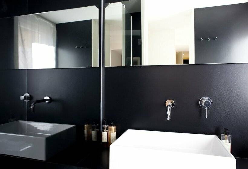 חדר דלוקס, Sora Luxury Inn