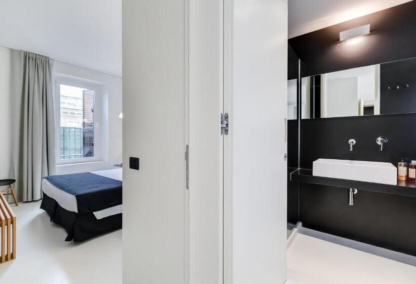 סוויטה דלוקס, Sora Luxury Inn