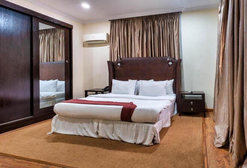 سوییت, The Guest House