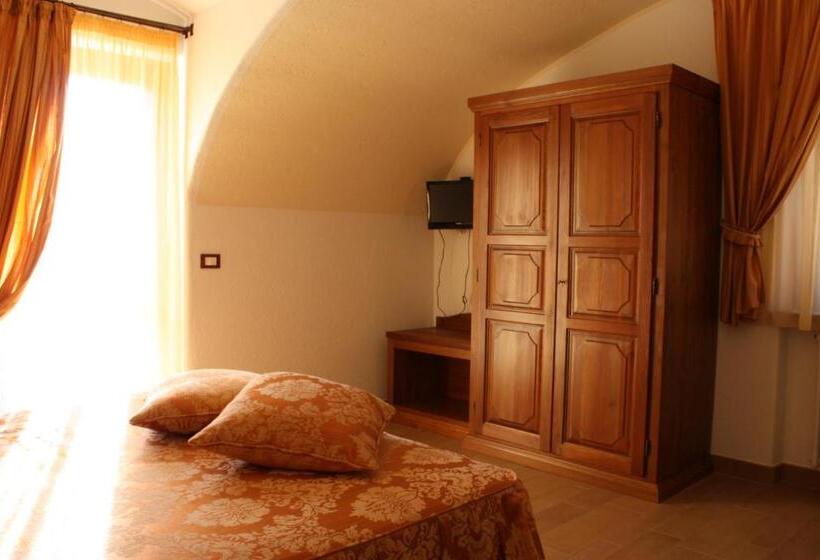 غرفة قياسية مزوَّدة بشُرفة, Affittacamere Les Noyers